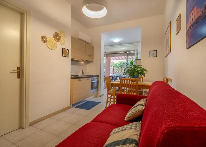 Apartahotel La Rosa Di Nettuno 3*